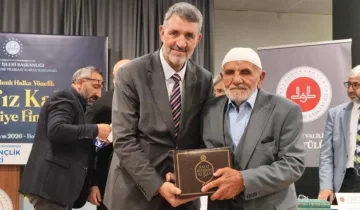 87 yaşında hafızlık belgesi aldı
