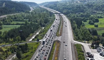 Bayramda Bolu Dağı kilit nokta oldu: 1 milyon araç geçiş yaptı