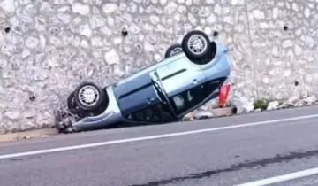 Faciadan dönüldü: Takla atan otomobilden sağ çıktılar