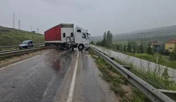 Feci tır kazası: 11 kişi yaralandı