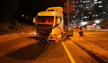 Kastamonu’da maden yüklü tır kaza yaptı