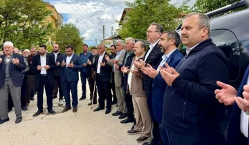Kastamonu Milletvekili Uluay, dualarla uğurladı