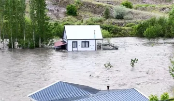 Su seviyesi yükseldi, ekipler zamanla yarıştı!