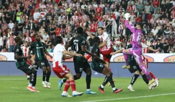 Süper Lig’de küme düşen son takım belli oldu