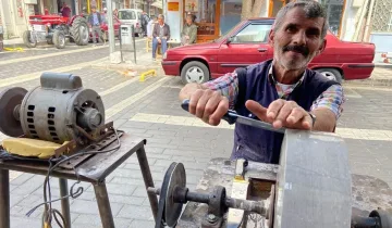 Taşköprü’de bayramın sesi bileme taşından yükseliyor