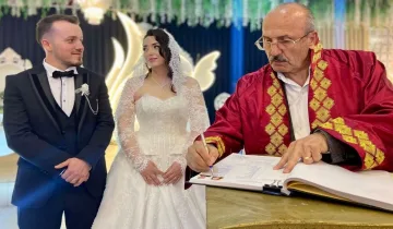 Taşköprü’de görkemli düğün: Karakülle ve Bal ailelerinin mutlu günü