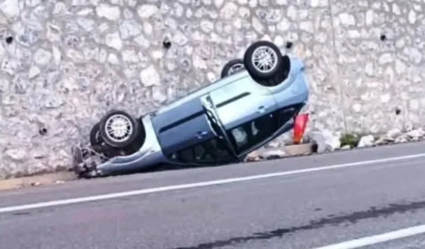 Faciadan dönüldü: Takla atan otomobilden sağ çıktılar