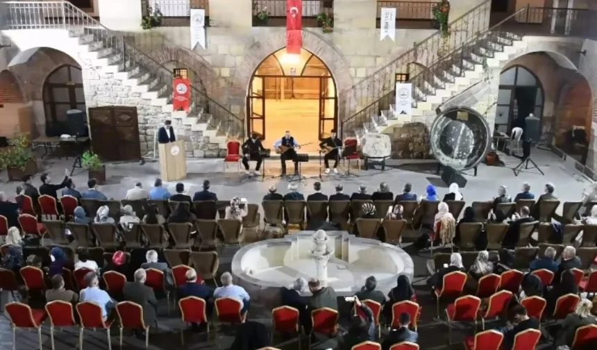 Kastamonu şiir akşamları Kurşunlu Han’da edebiyatseverleri buluşturdu