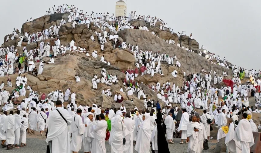 Kastamonulu hacı adayları da orada: Arafat'ta buluştular
