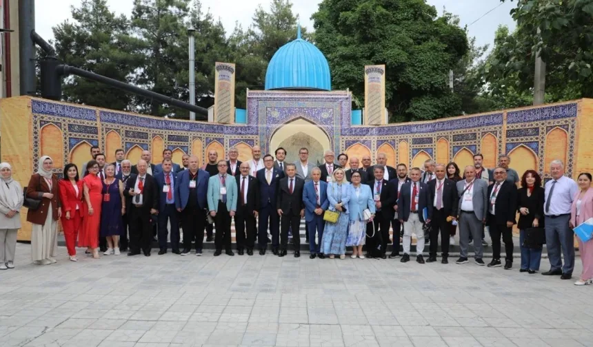 Medyanın geleceği Özbekistan’da masaya yatırıldı