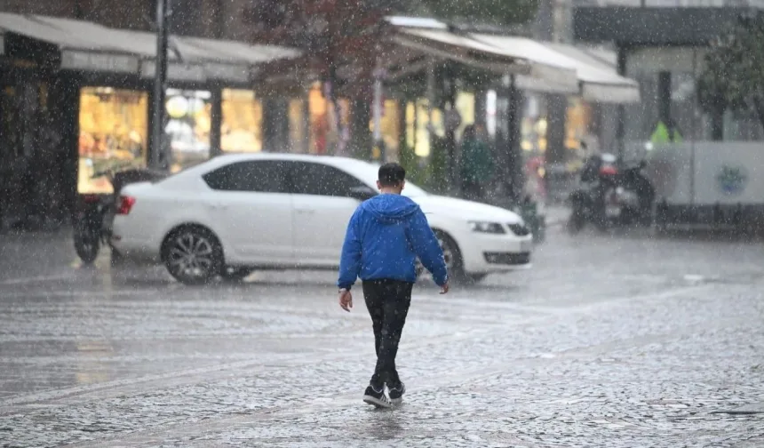 Meteoroloji uyardı: 15 şehirde gök gürültülü sağanak bekleniyor