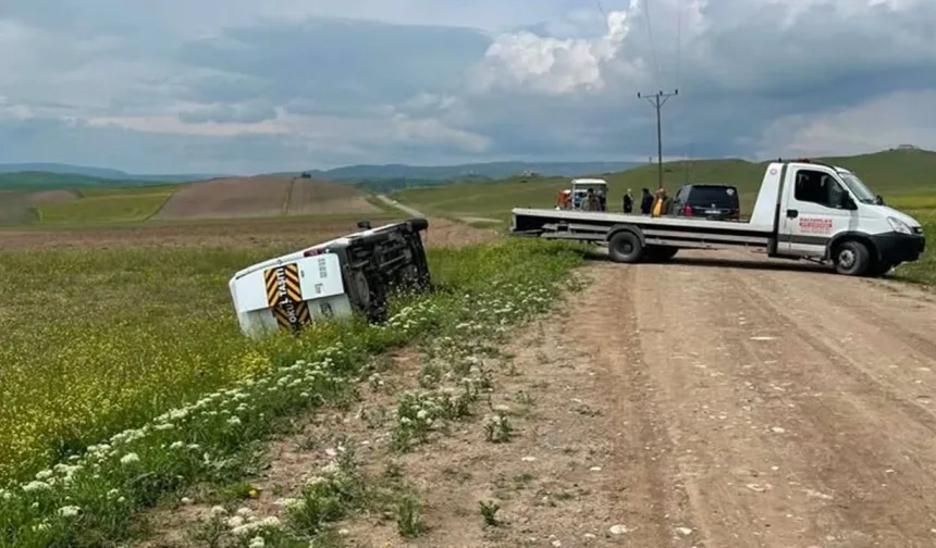 Öğrenci servisi devrildi: 1 öğrenci yaralandı