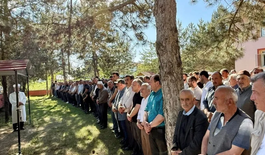 Taşköprü’de acı veda: Fadime Yılmaz son yolculuğuna uğurlandı